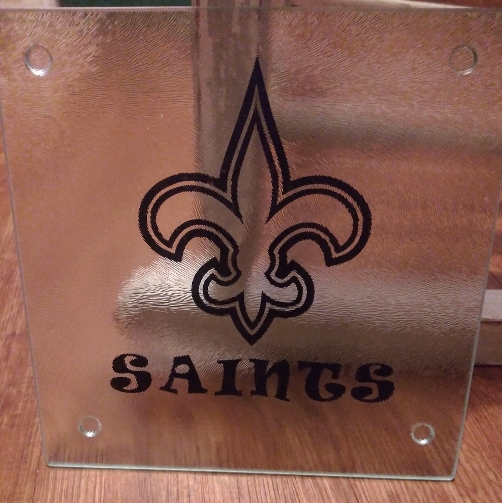 New Orleans Saints 8×8 glass cutting board
